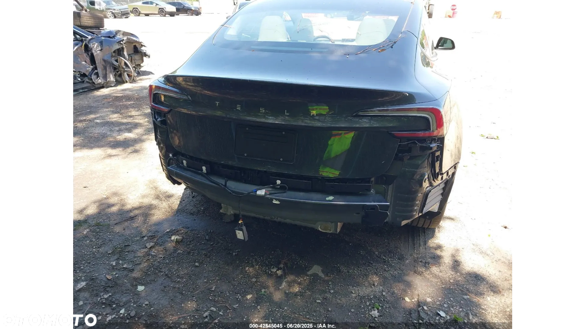 Tesla Model 3 - 5