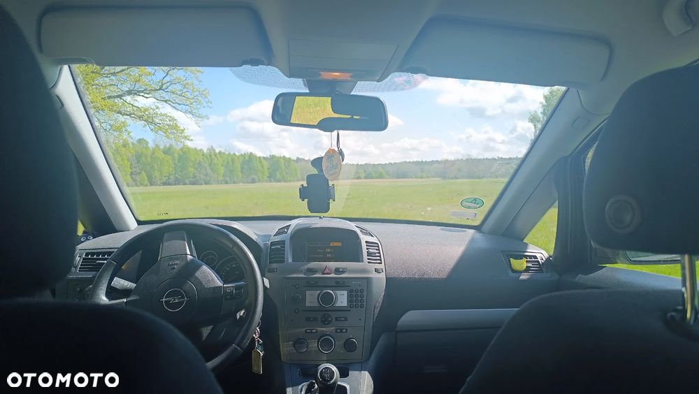 Opel Zafira 1.8 Cosmo - 9