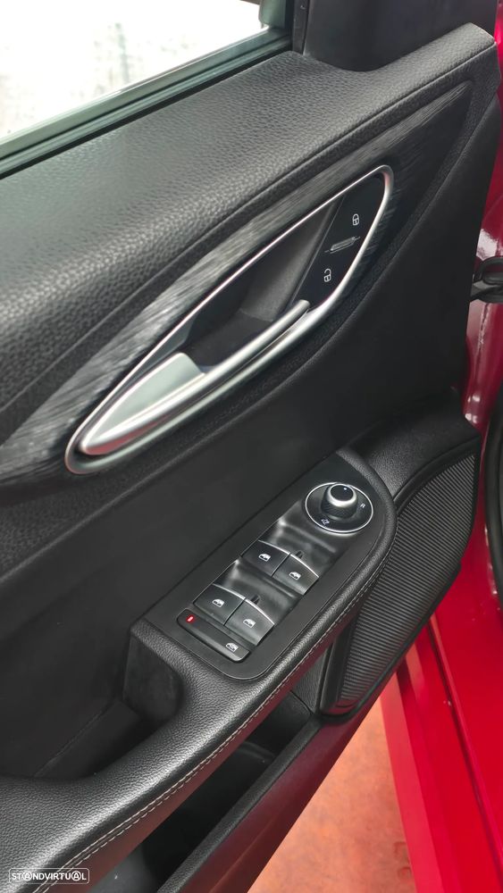 Alfa Romeo Giulia 2.2 D Sprint AT8 - 15