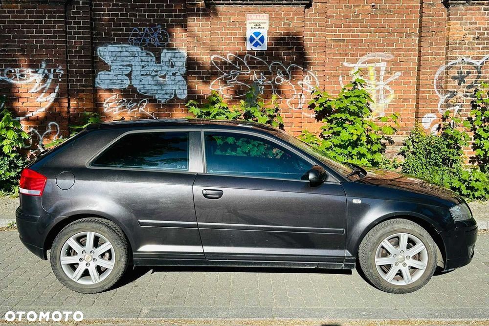Audi A3 3-drzwiowe 1.6 TDI DPF S line Sportpaket - 13