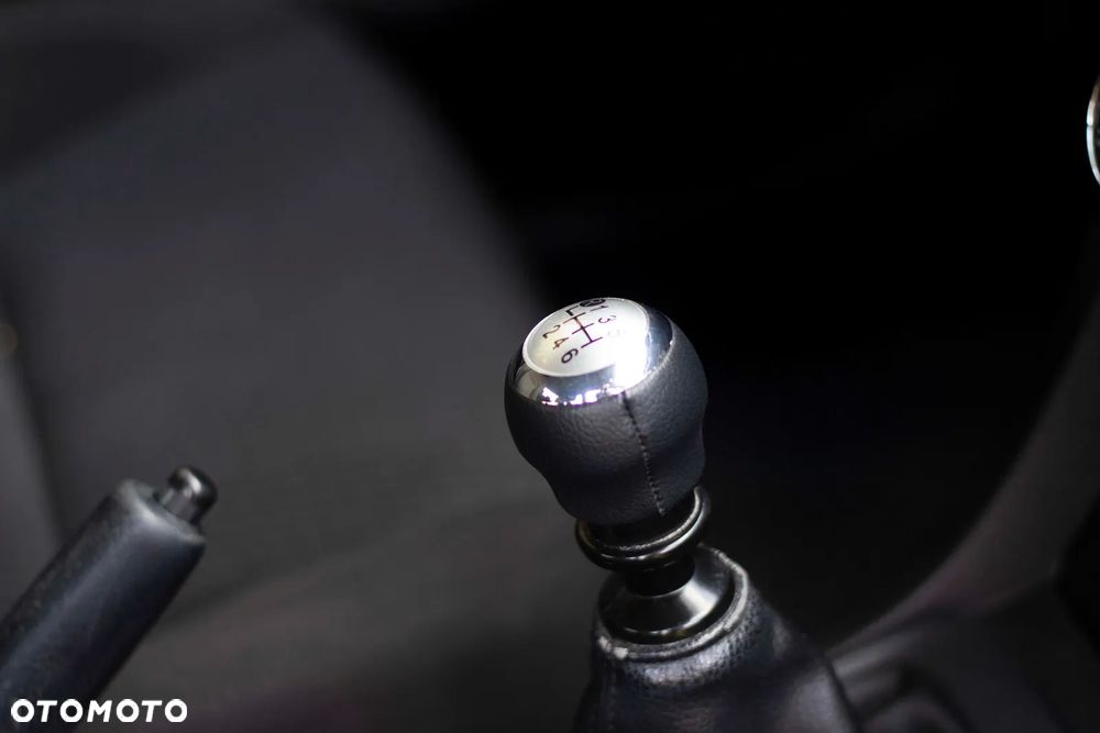 Toyota Corolla 1.4 D-4D Active - 11