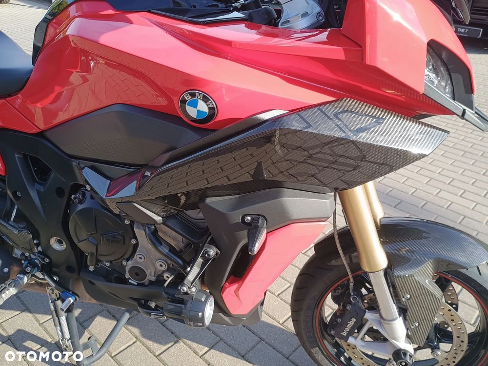 BMW XR - 17