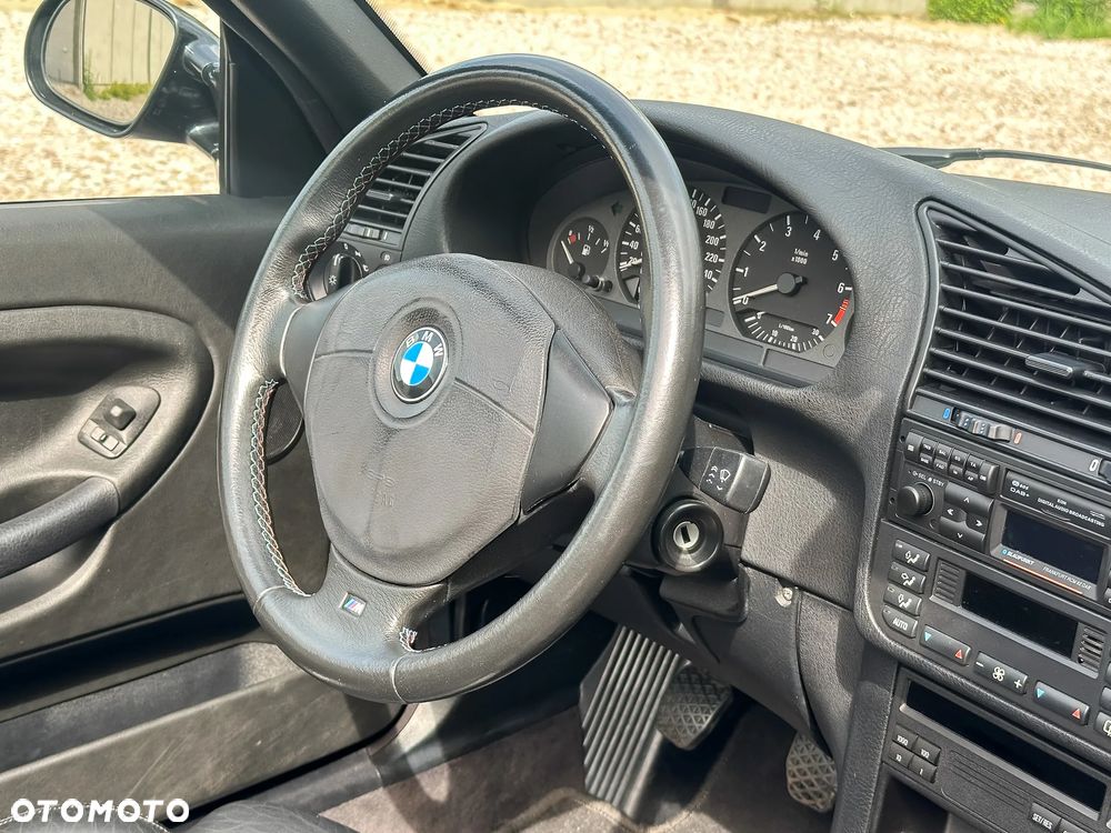 BMW Seria 3 328i - 32