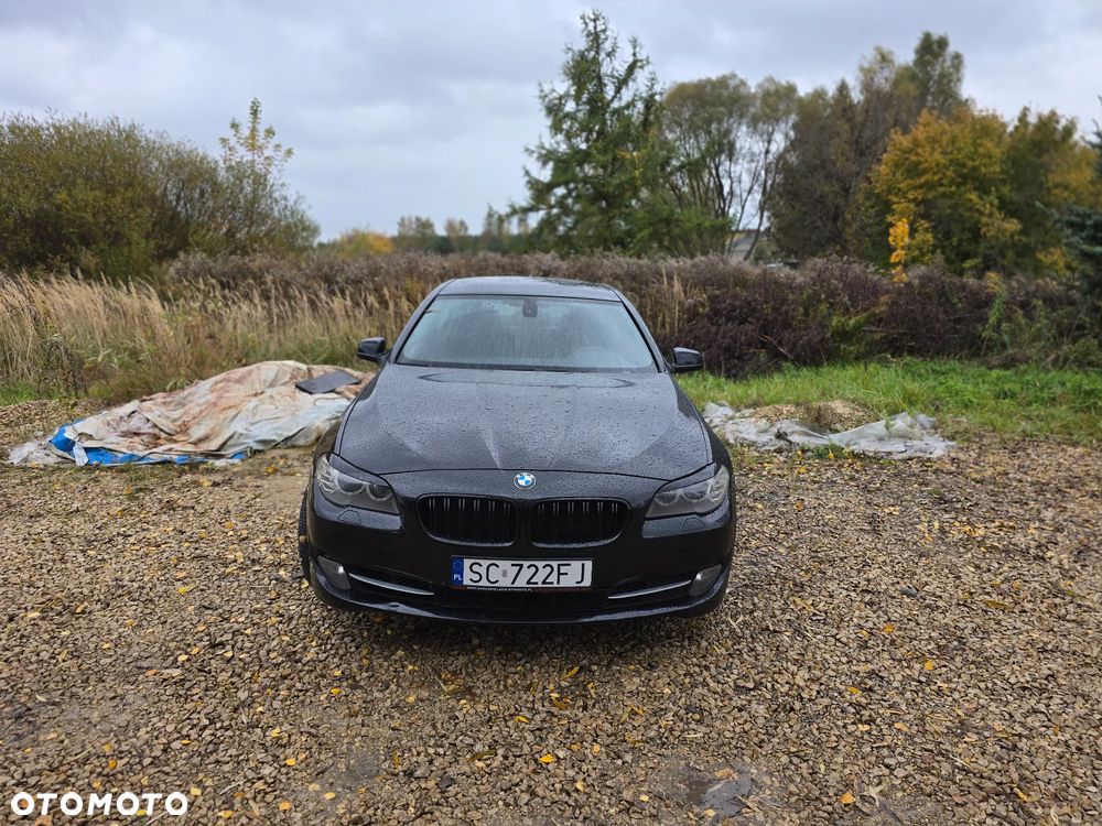 BMW Seria 5 520i - 7