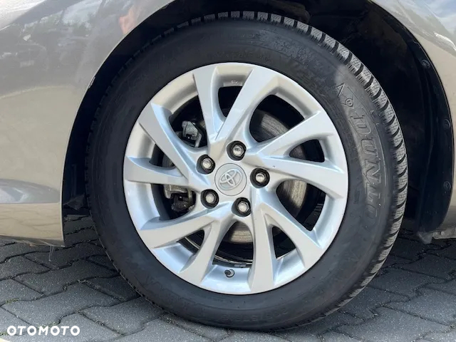 Toyota Auris Hybrid 135 Active - 14