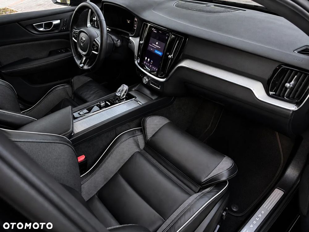 Volvo S60 B5 B R-Design - 15