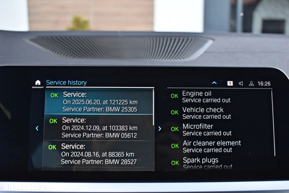 BMW Seria 3 330e Aut. Sport Line - 28