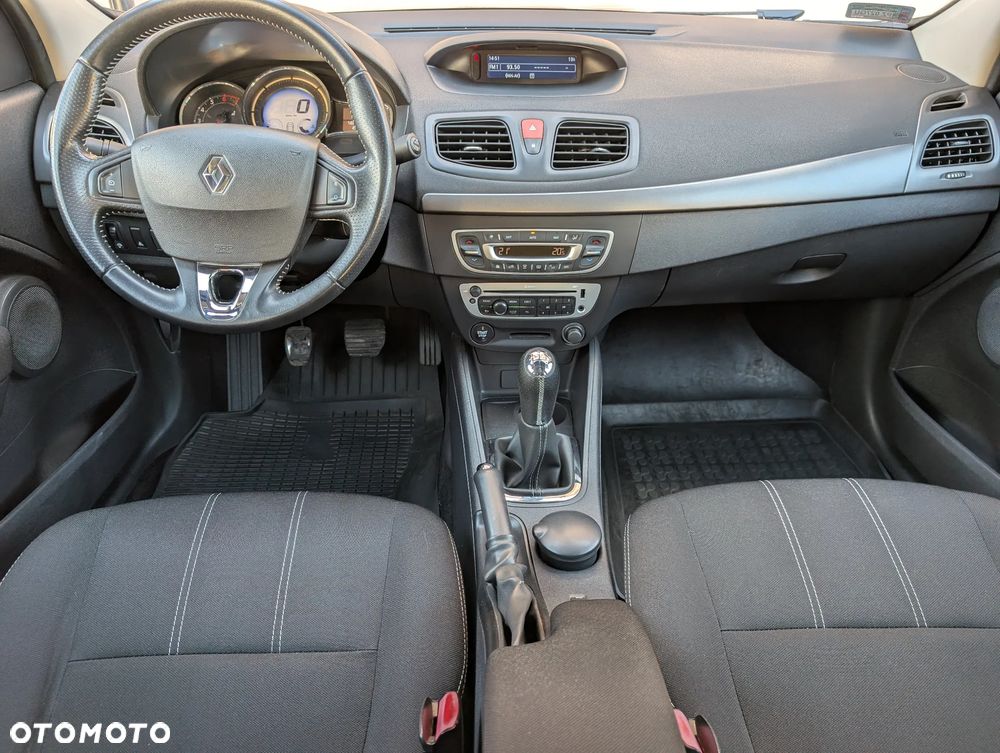 Renault Fluence 1.6 16V Limited - 8