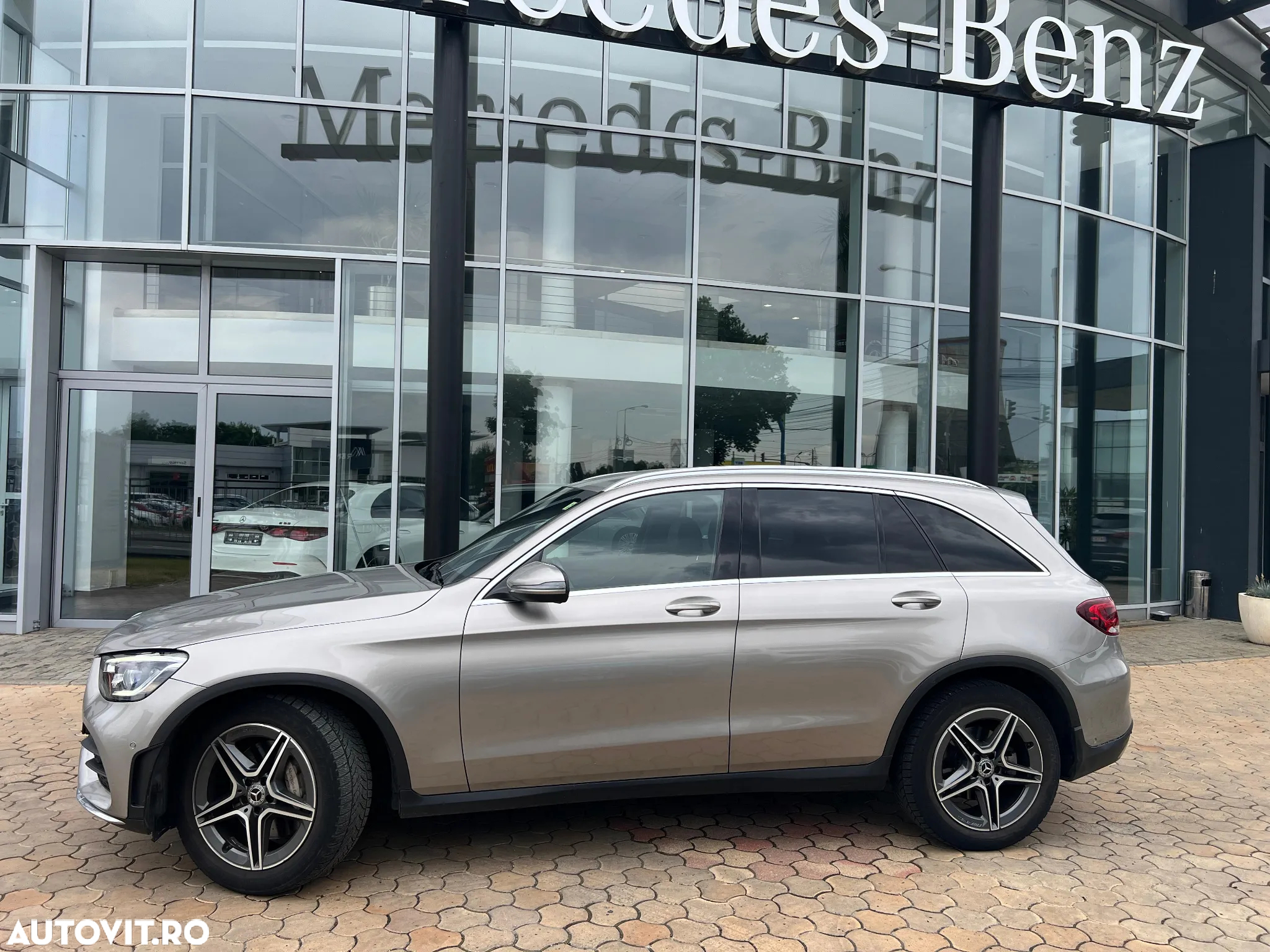 Mercedes-Benz GLC 220 d 4MATIC - 3