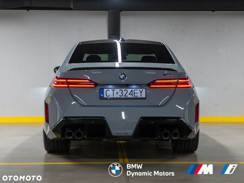 BMW M5 xDrive - 5