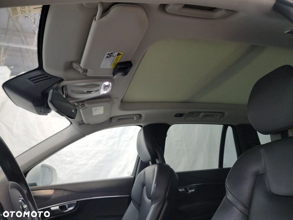 Volvo XC 90 Momentum - 12