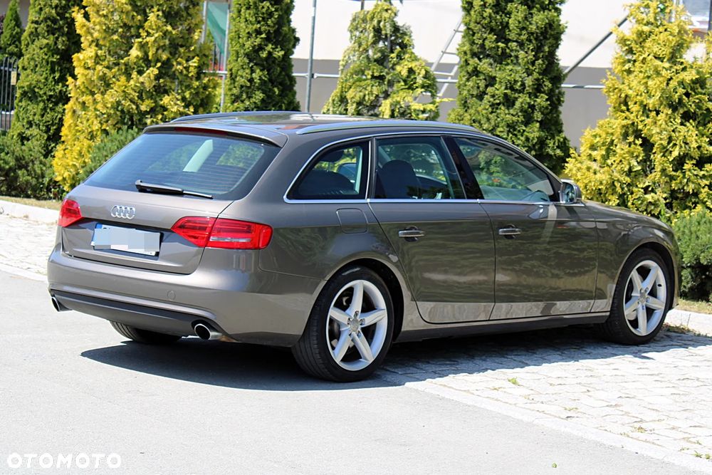 Audi A4 Avant - 12