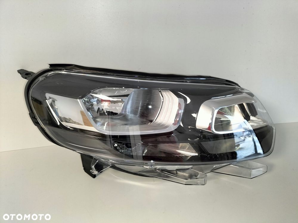 lampa przednia reflektor prawa citroen jumpy iii 16- zafira d 19- vivaro c - 3