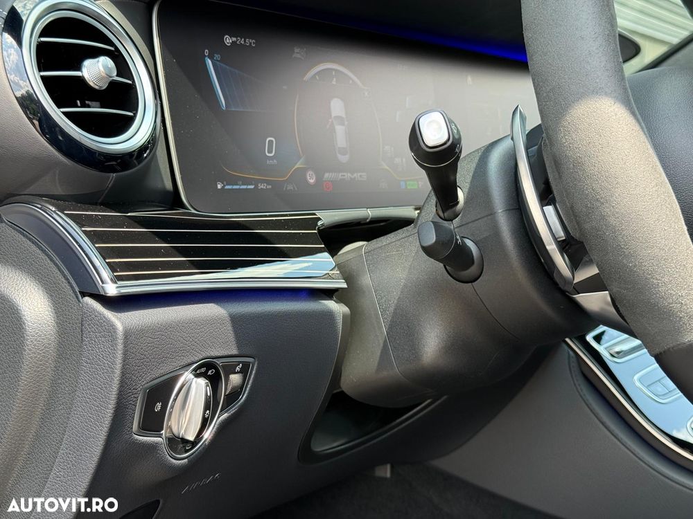 Mercedes-Benz E 53 AMG 4Matic AMG Speedshift 9G-TCT - 12