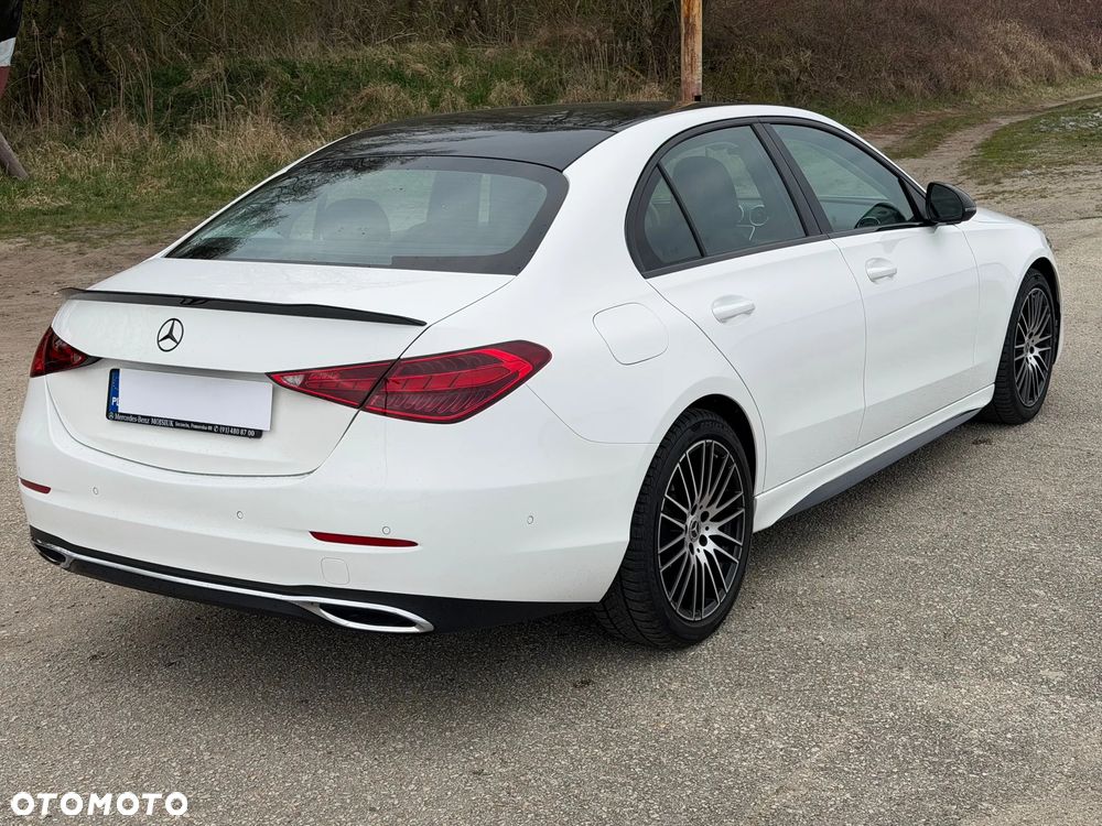 Mercedes-Benz Klasa C 180 mHEV AMG - 20