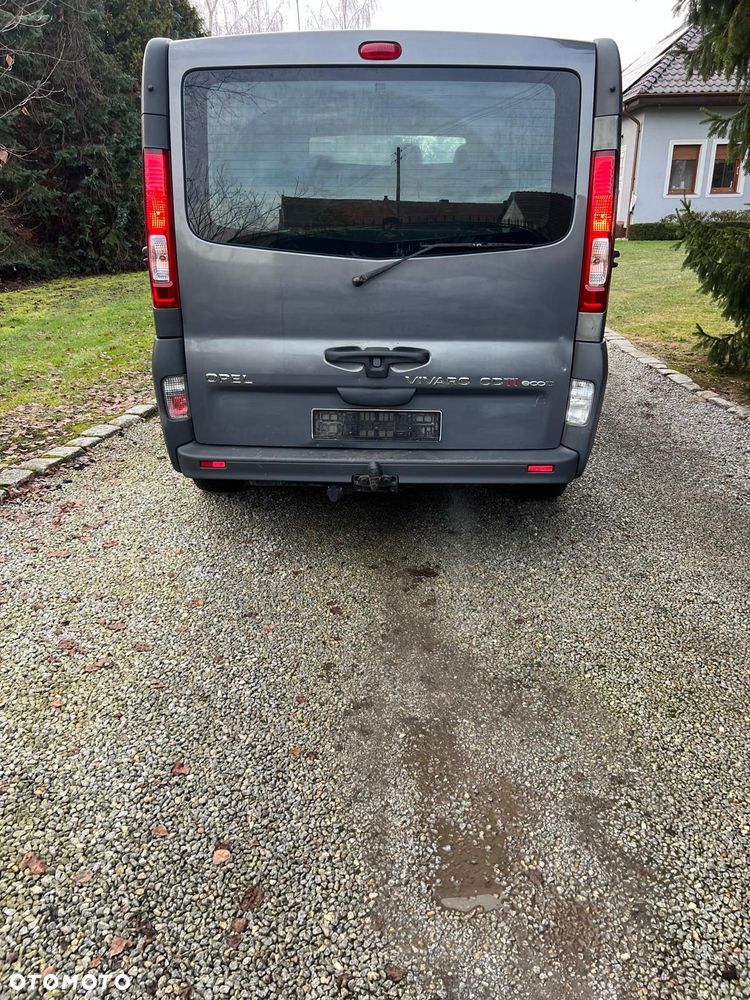 Opel Vivaro - 8