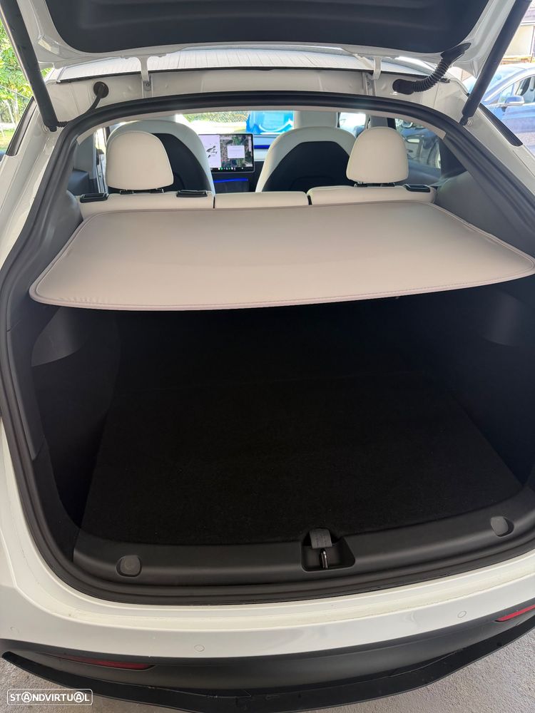 Tesla Model Y Long Range Tração Integral - 34
