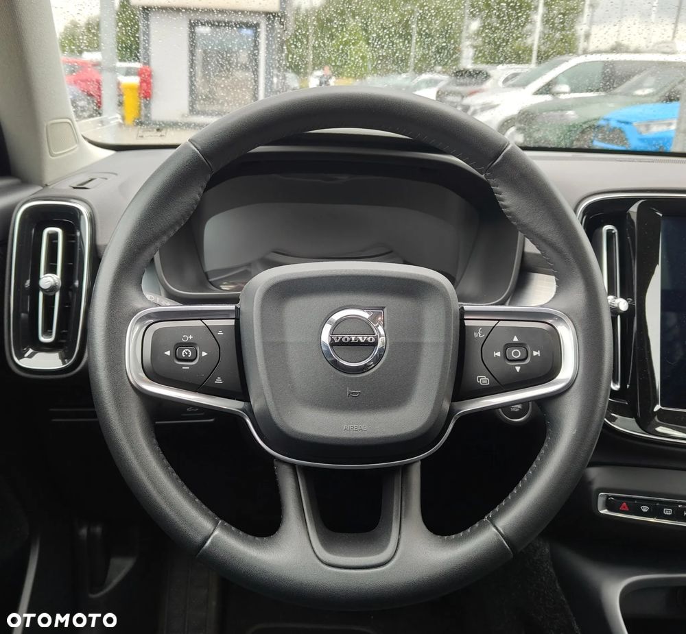 Volvo XC 40 T5 AWD Momentum Pro - 12