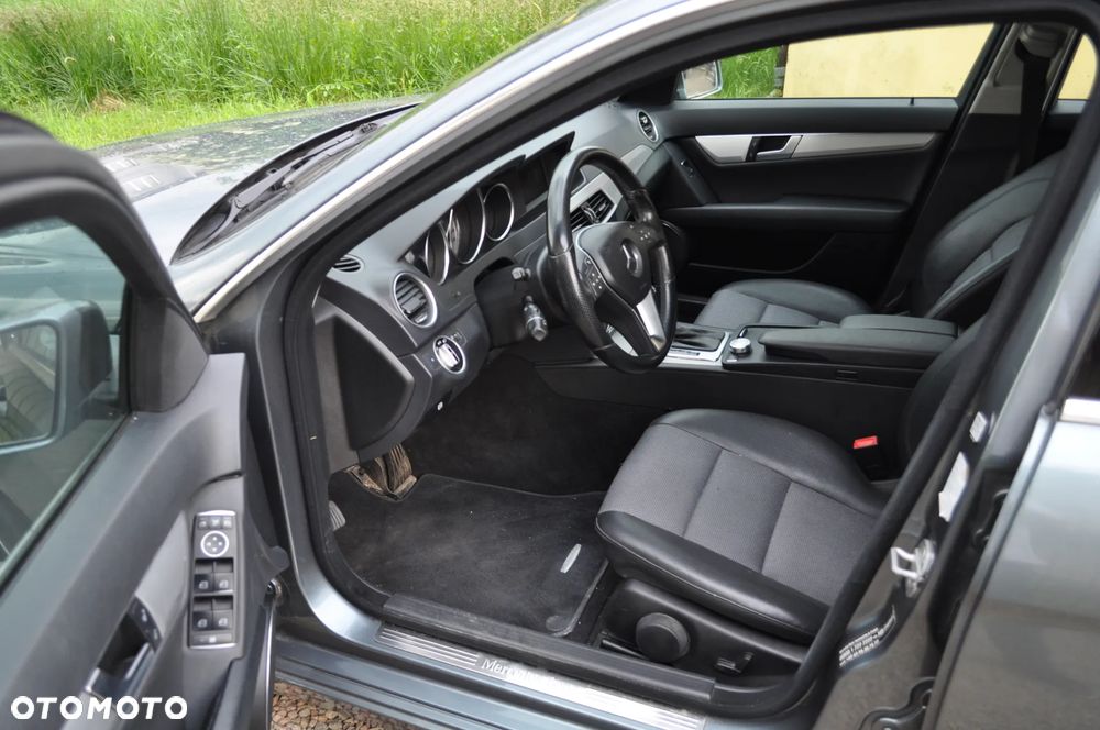 Mercedes-Benz Klasa C 180 BlueEFFICIENCY 7G-TRONIC - 11
