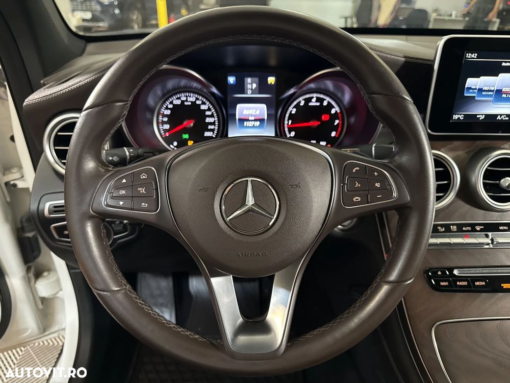 Mercedes-Benz GLC 250 4MATIC - 17