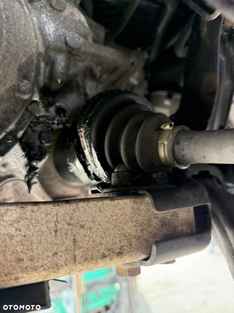 BMW Seria 2 218d Advantage - 25