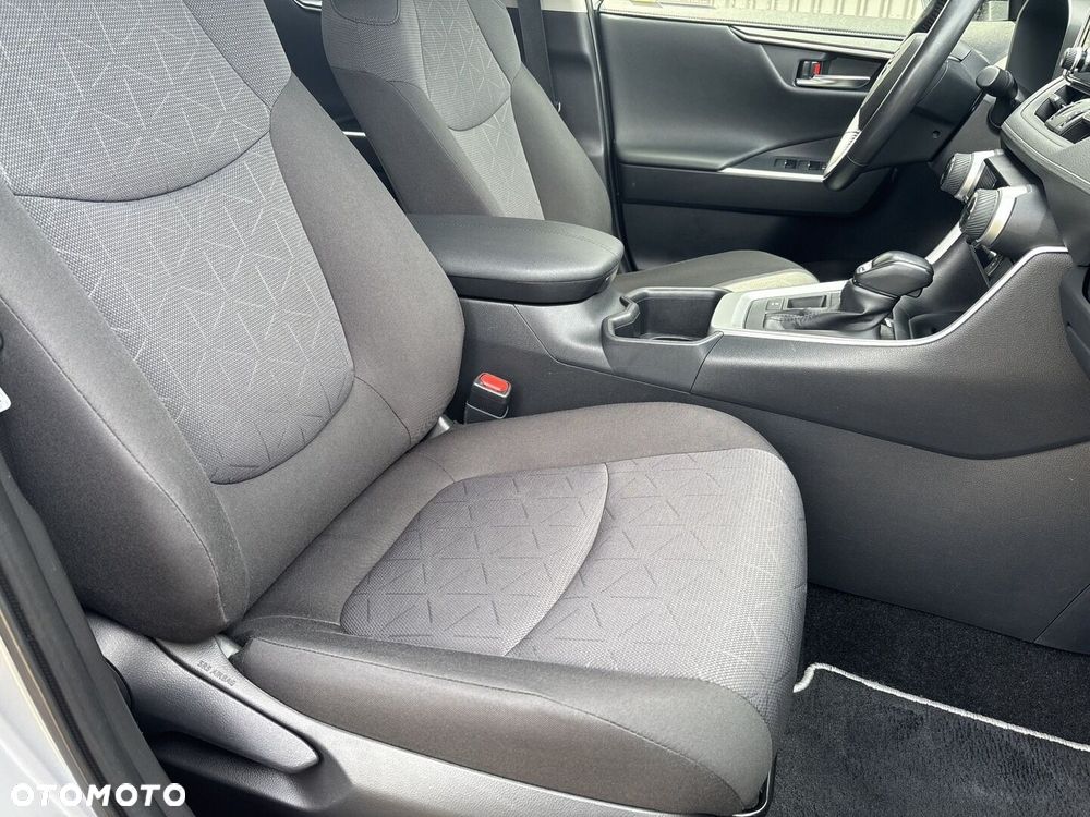 Toyota RAV4 - 7