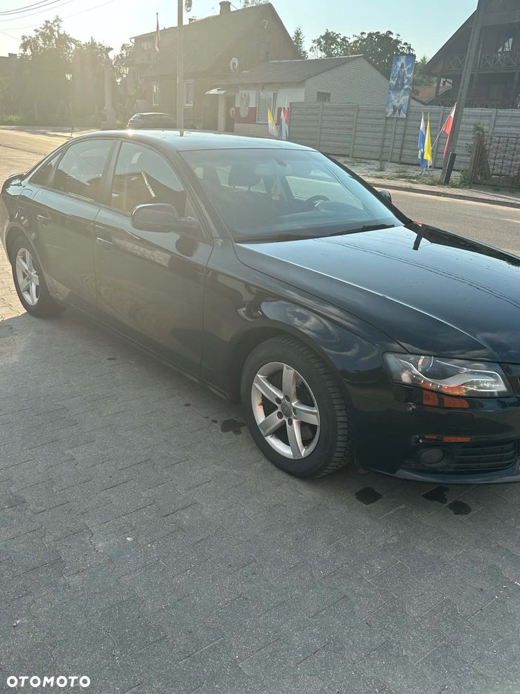 Audi A4 Limousine - 6