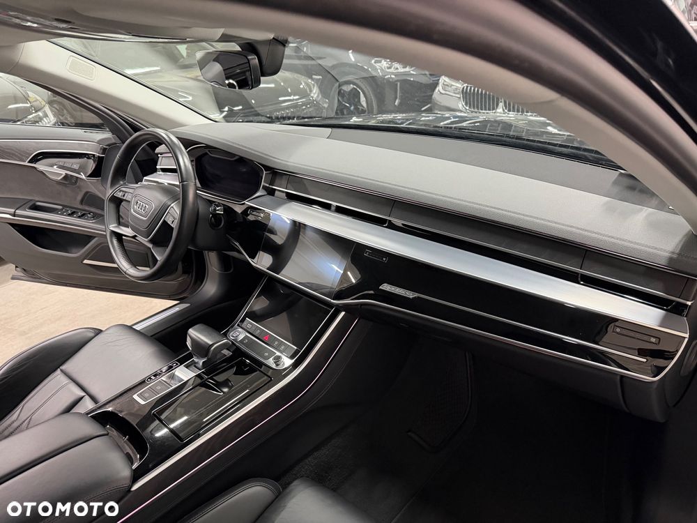 Audi A8 - 23