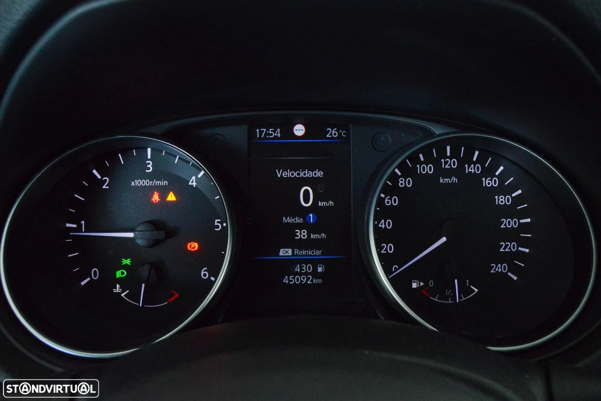 Nissan Qashqai 1.5 dCi N-Connecta J18 - 33