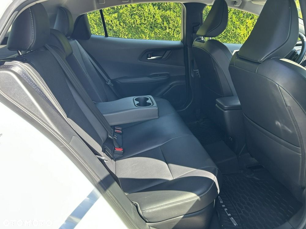 Toyota Prius - 8