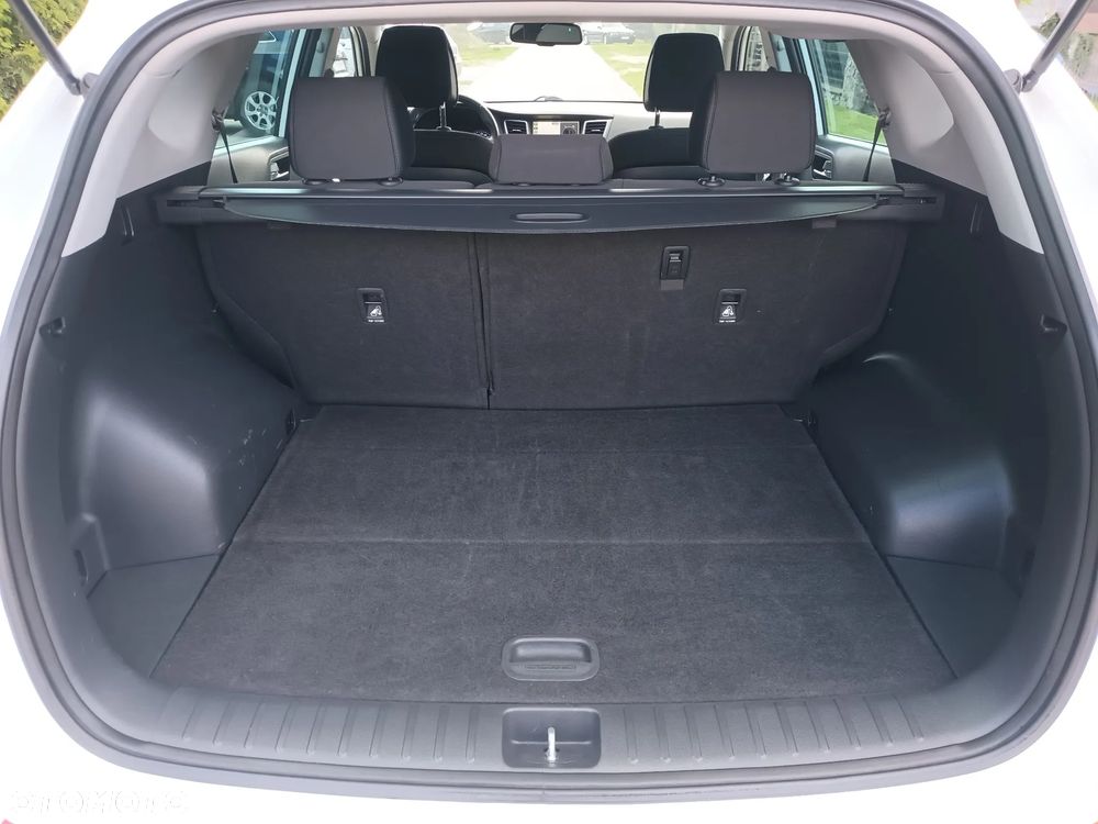 Hyundai Tucson 1.6 GDI BlueDrive Style 2WD - 24