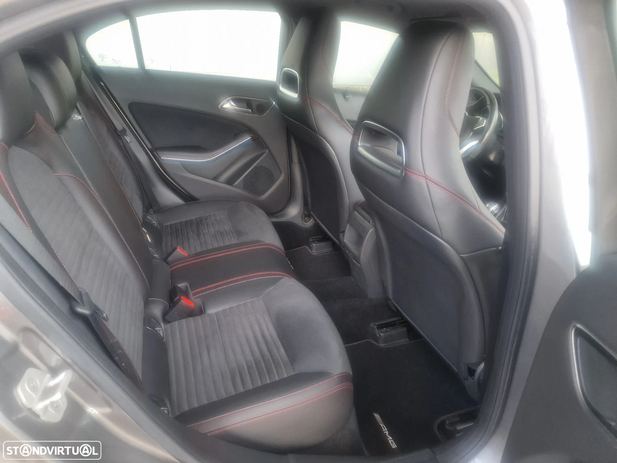 Mercedes-Benz A 200 d AMG Line - 15