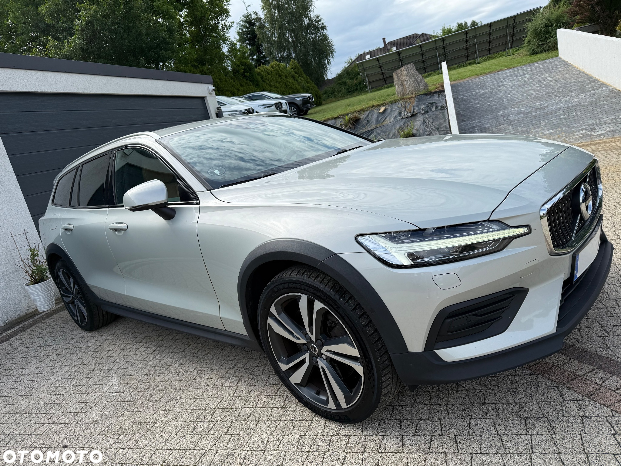 Volvo V60 Cross Country D4 AWD Geartronic Pro - 13