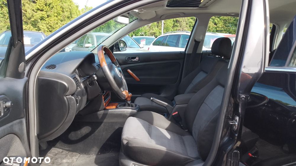 Volkswagen Passat 2.0 Exclusive - 17