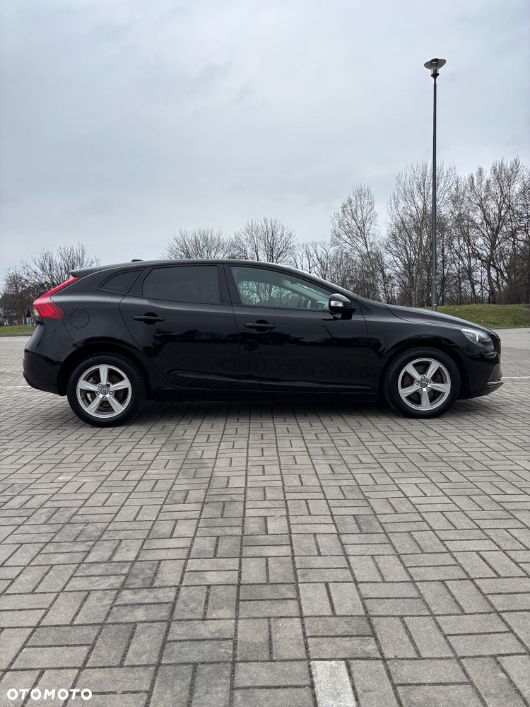 Volvo V40 D2 Momentum - 5