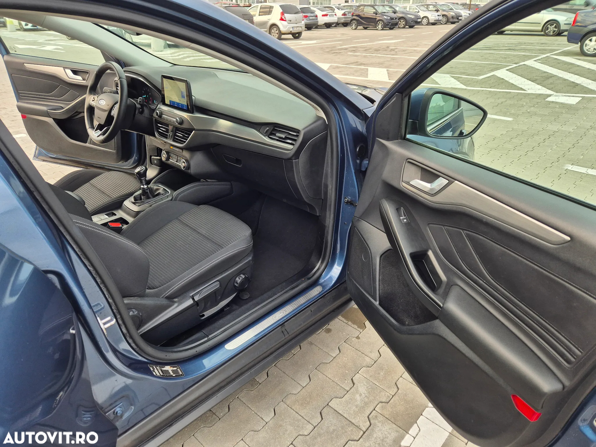 Ford Focus 1.0 EcoBoost Start-Stopp-System TITANIUM - 9