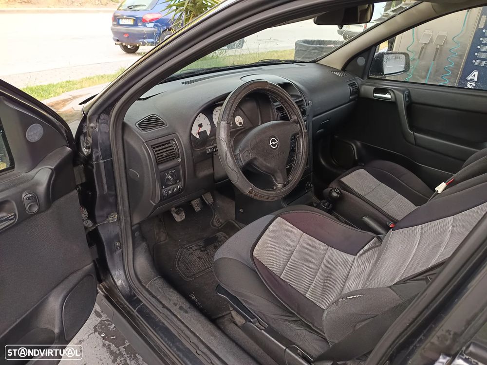 Opel Astra Caravan 1.4i 16V Sport - 2