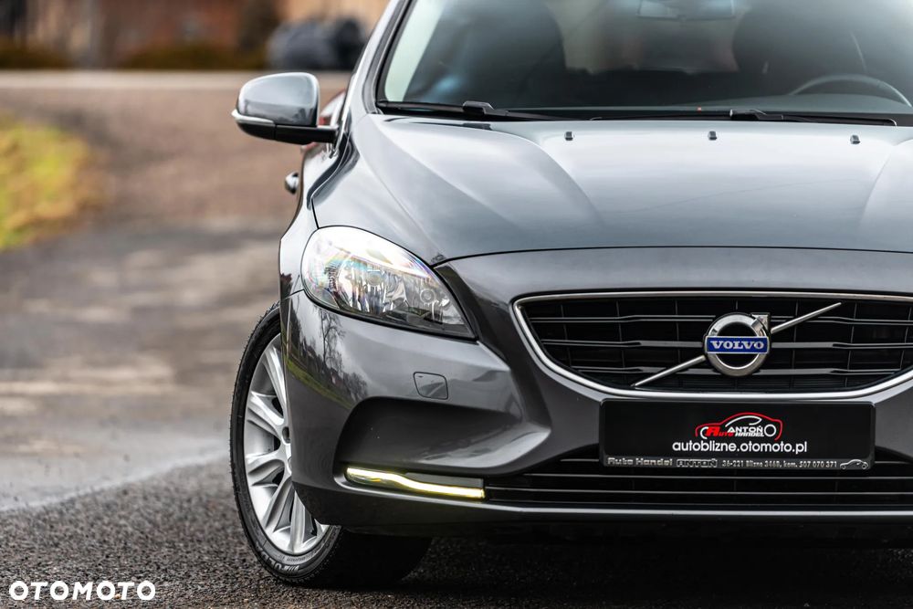 Volvo V40 D2 Momentum - 13