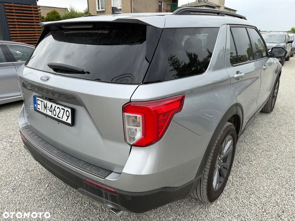 Ford Explorer - 11