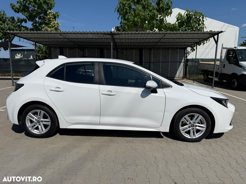 Toyota Corolla - 4