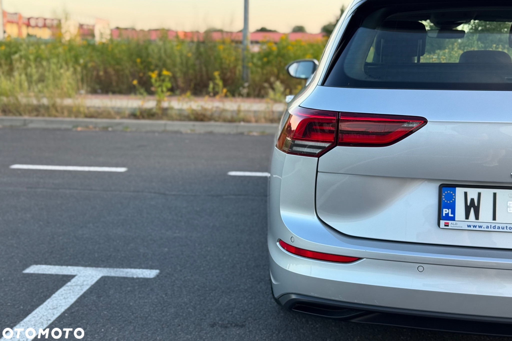 Volkswagen Golf VIII 1.5 TSI EVO Life - 13