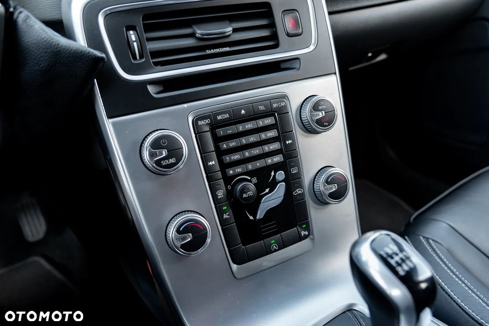Volvo V60 D2 Kinetic - 28