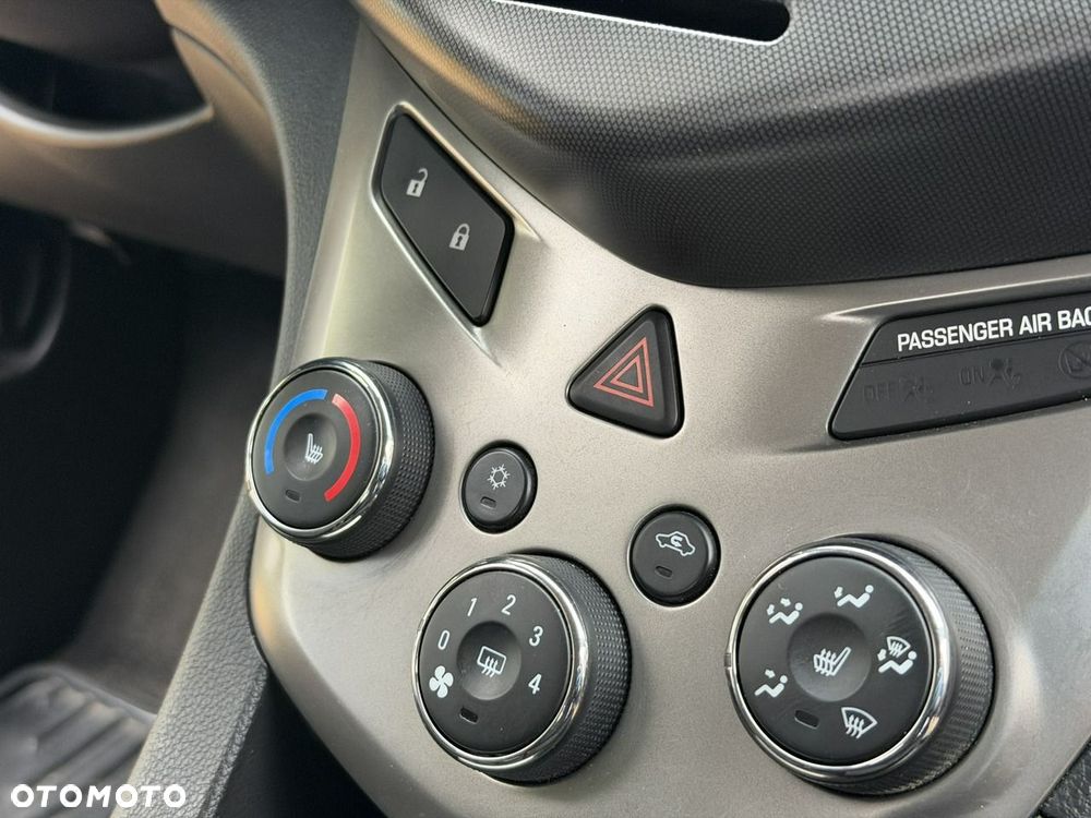 Chevrolet Aveo - 22