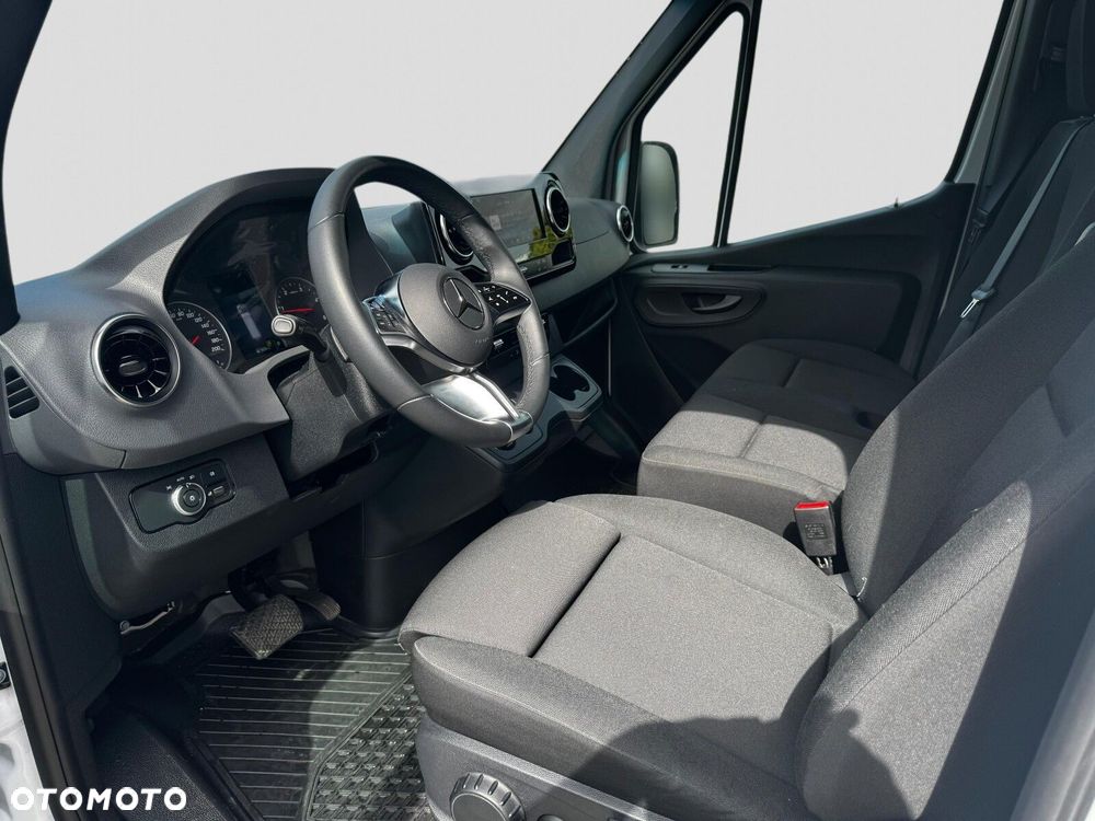 Mercedes-Benz Sprinter 317 CDI KA OM654 długi PRO - 12
