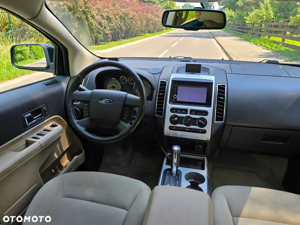 Ford Edge 3.5 SE - 27
