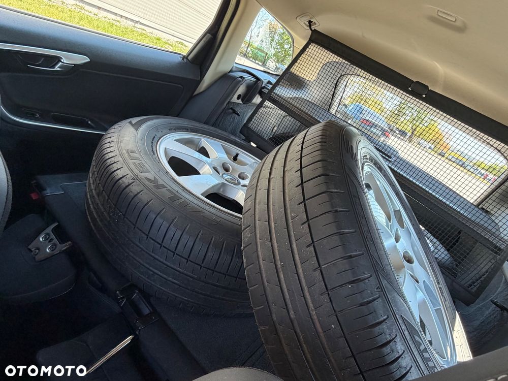 Volvo XC 60 D4 Momentum - 2