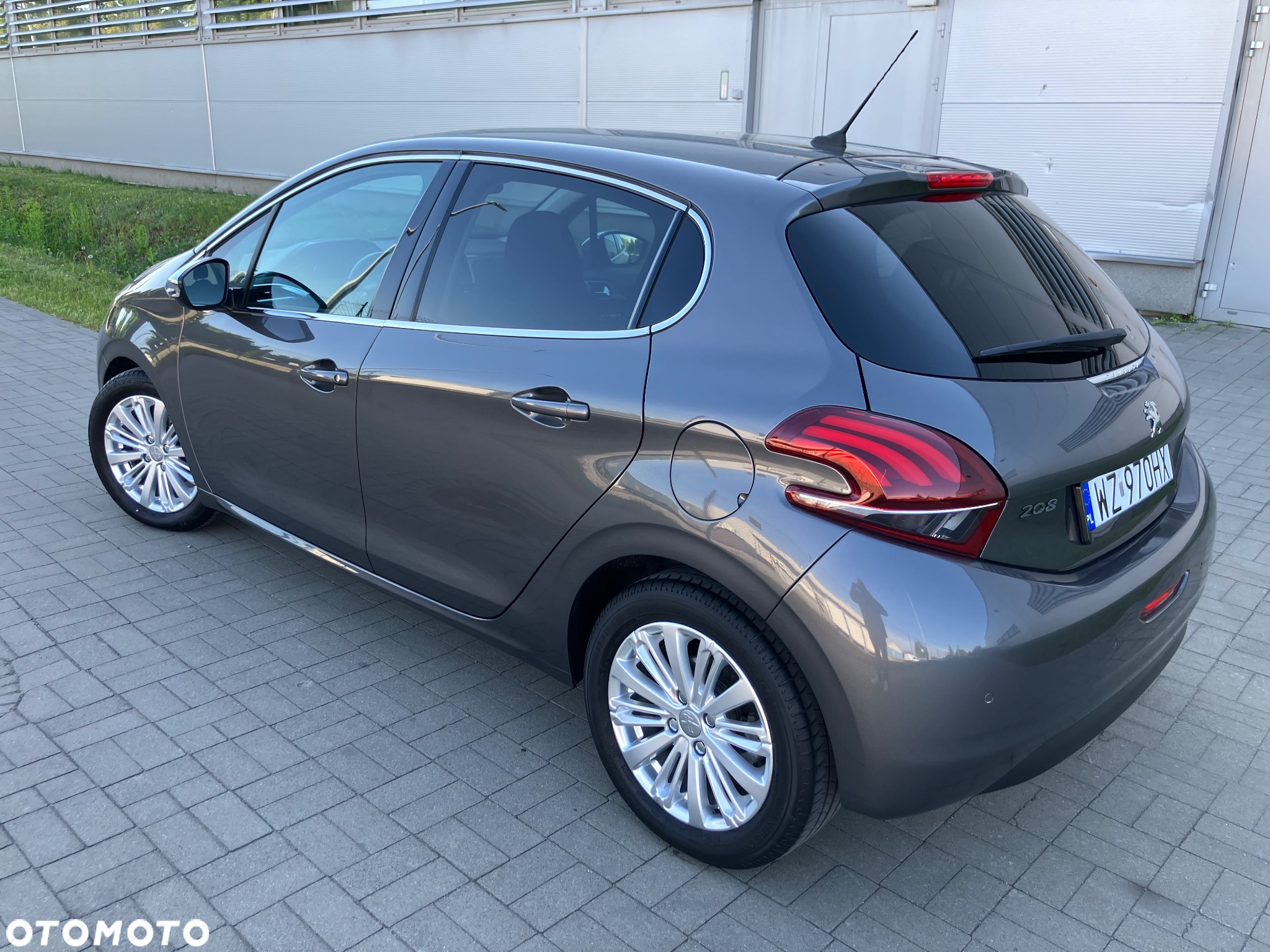 Peugeot 208 1.2 PureTech Allure S&S EAT6 - 3