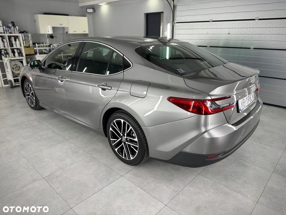 Toyota Camry 2.5 Hybrid Prestige CVT - 8