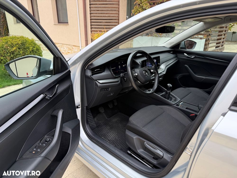 Skoda Octavia 2.0 TDI Style - 8