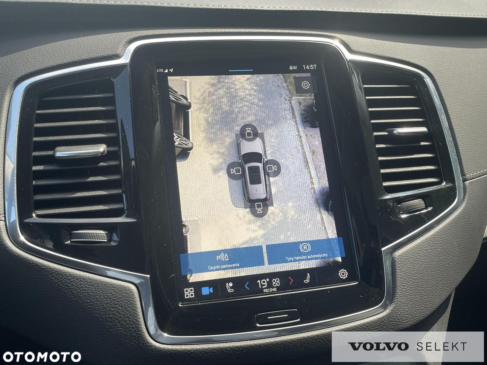 Volvo XC 90 - 13